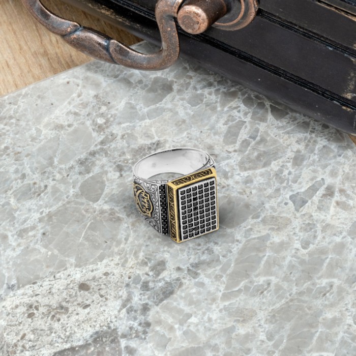 Discover the Elegance of Our Sterling Silver Men's Ring with Zircon Stones