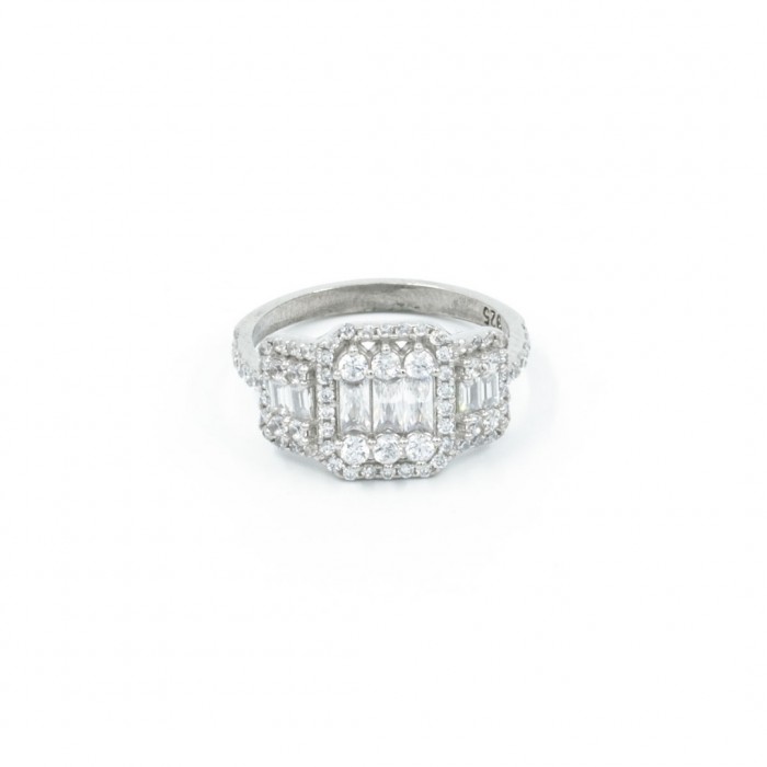 Elegant Sterling Silver Wedding Ring Studded with Cubic Zircon Diamonds for Women